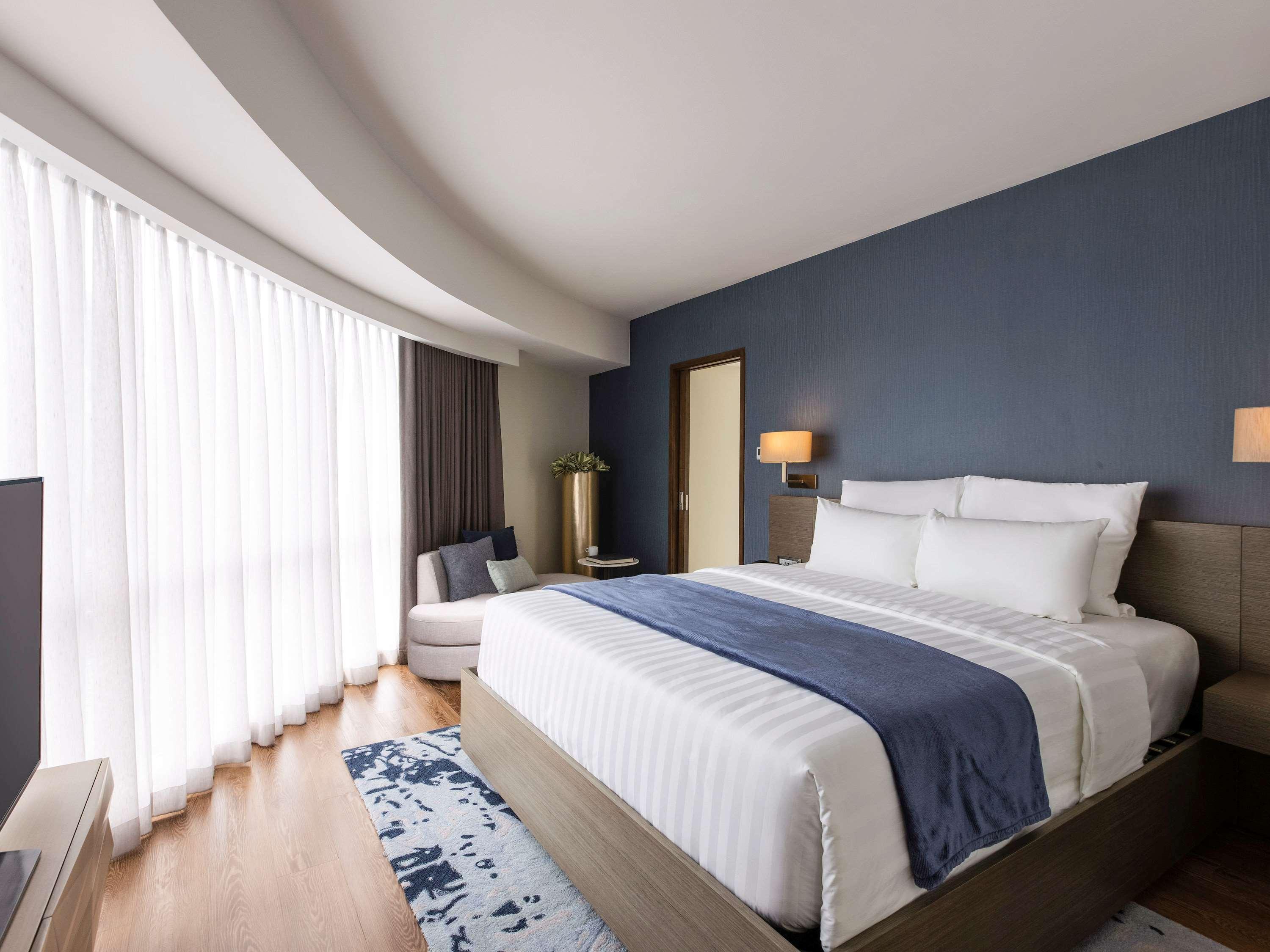 Novotel Suites Manila At Acqua Mandaluyong Kültér fotó
