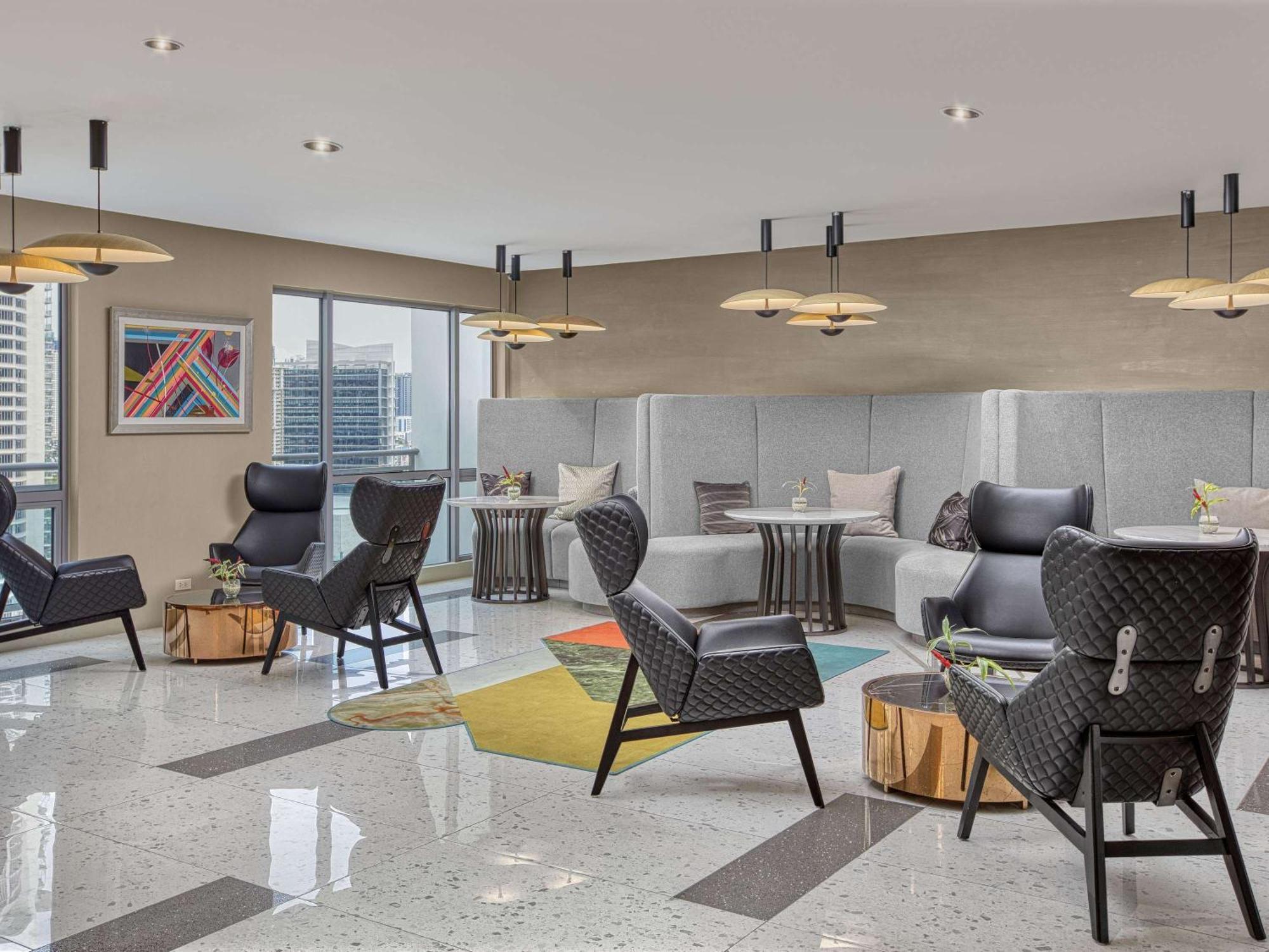 Novotel Suites Manila At Acqua Mandaluyong Kültér fotó