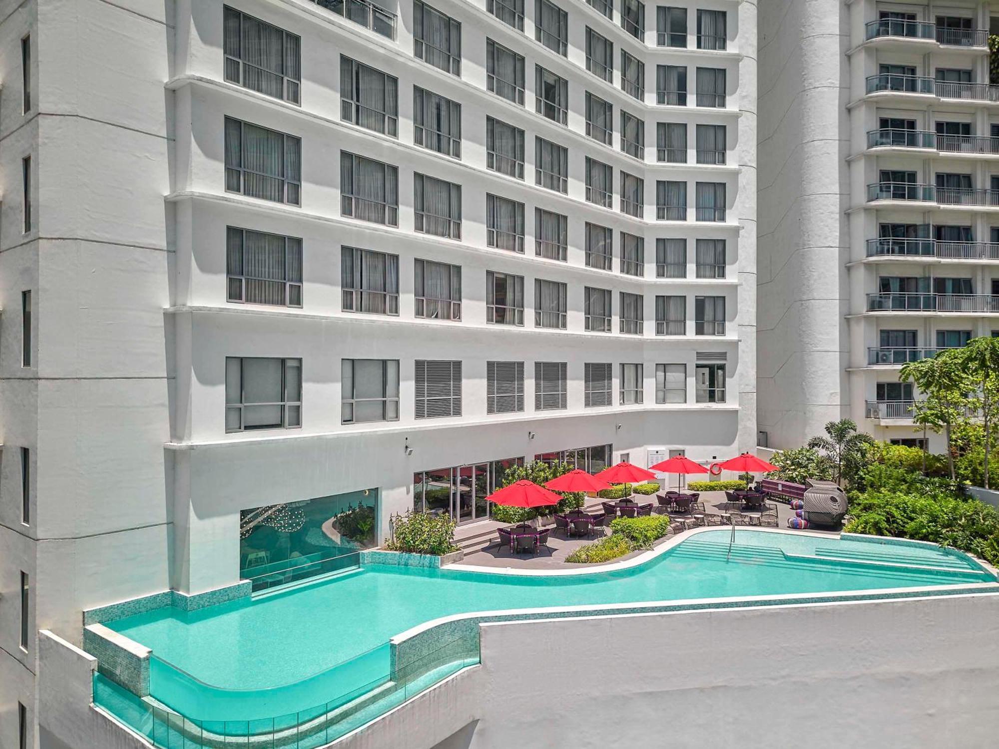 Novotel Suites Manila At Acqua Mandaluyong Kültér fotó