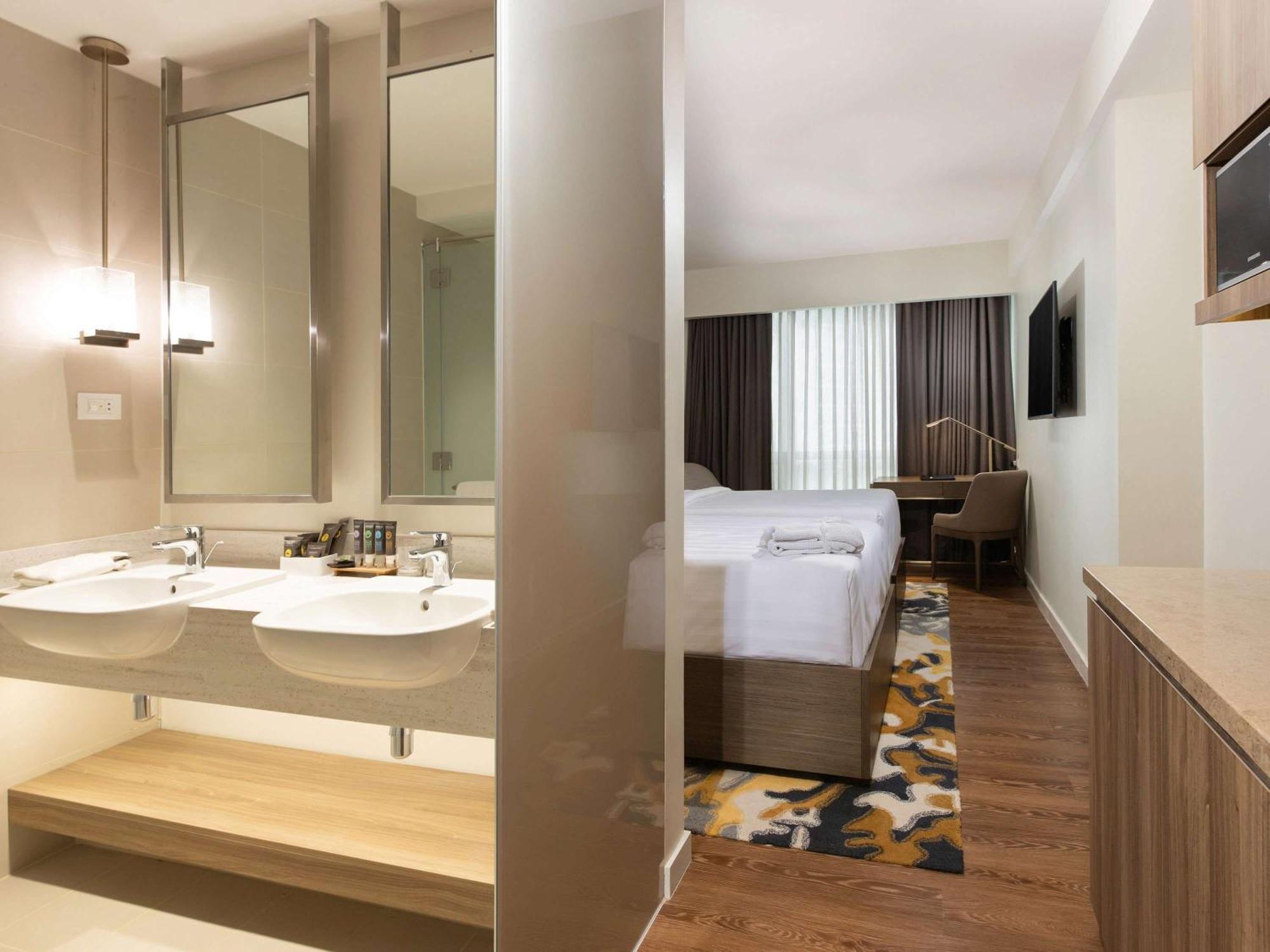 Novotel Suites Manila At Acqua Mandaluyong Kültér fotó