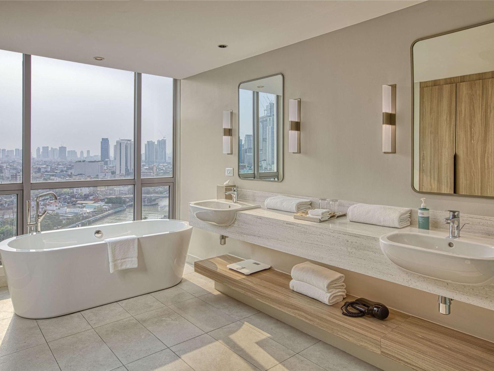 Novotel Suites Manila At Acqua Mandaluyong Kültér fotó