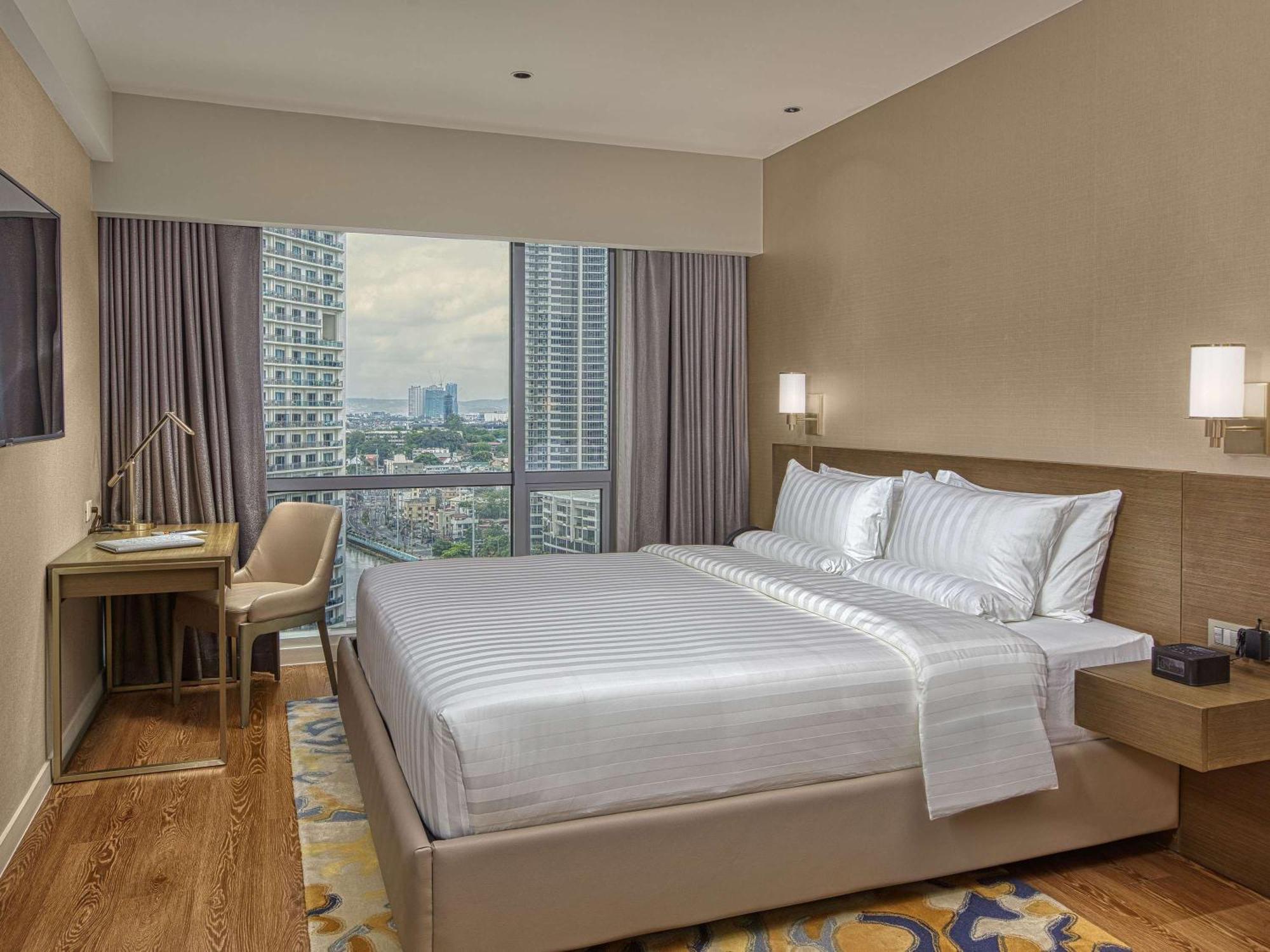 Novotel Suites Manila At Acqua Mandaluyong Kültér fotó